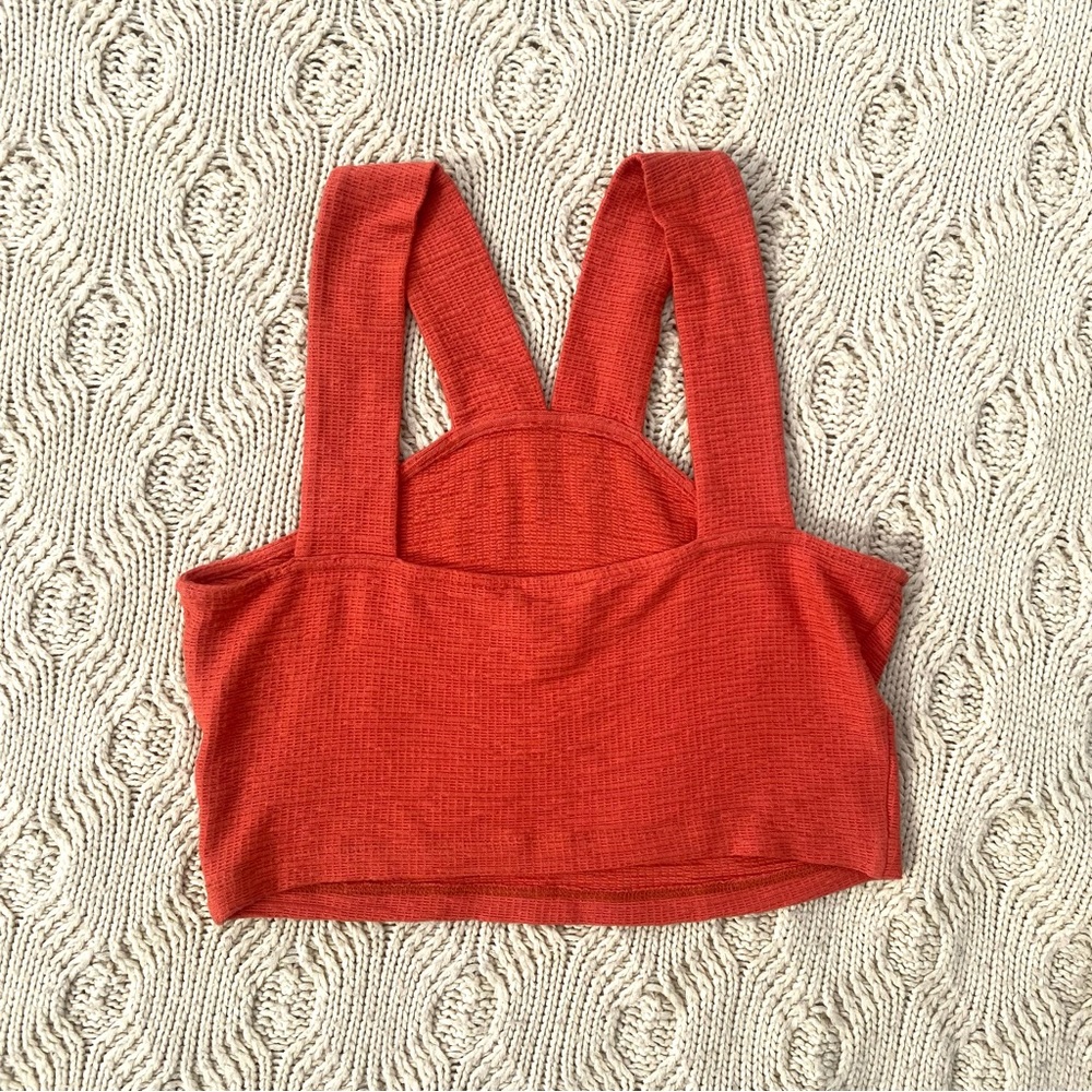 Scarlet crop top - Picture 2 of 3